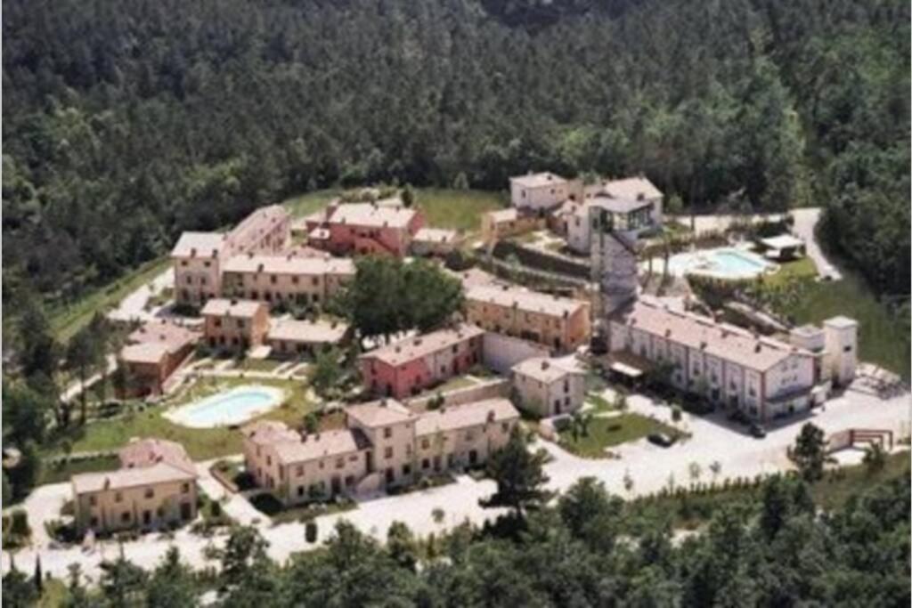 Casa Vacanze Nel Cuore Della Toscana Castagno  エクステリア 写真